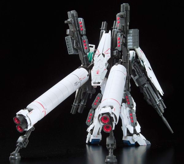 Figure_Full_Armor_Unicorn_Gundam_Rg_Bandai_Grande.jpg Gundam