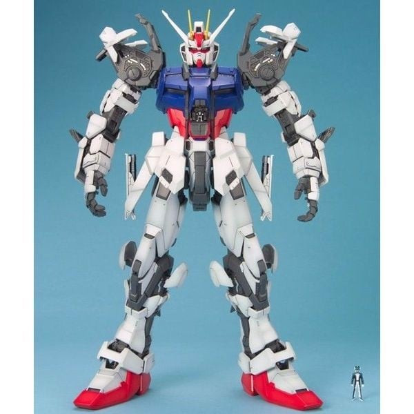 G_Do_Choi_Ban_Strike_Gundam_Pg_Ff1F58269B994D3Fbc7B232976B46983_Grande_4C3Fce7Df3A64E3F8Ef31Ea1C363543C_Master.jpg Gundam