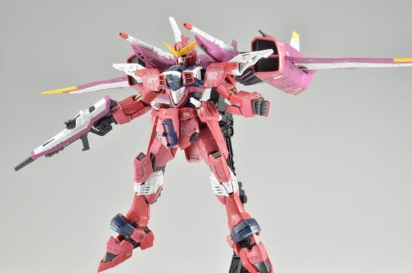 Justice_Gundam_Rg_Chinh_Hang_8Ad90110039247E2905A697Dfa1Aedec_Grande.jpg Gundam