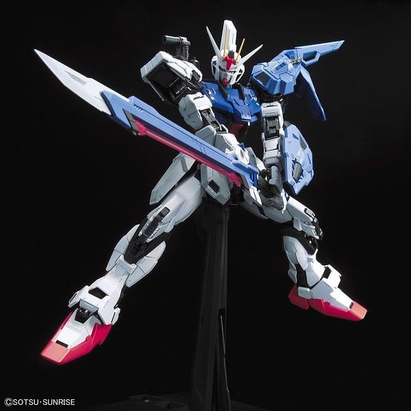 Mo_Hinh_Gundam_Pg_Sword_Strike_Gundam_Chinh_Hang_Bandai_8Facdbb3649742A6Af95B06B5B627C98_Grande.jpg Gundam