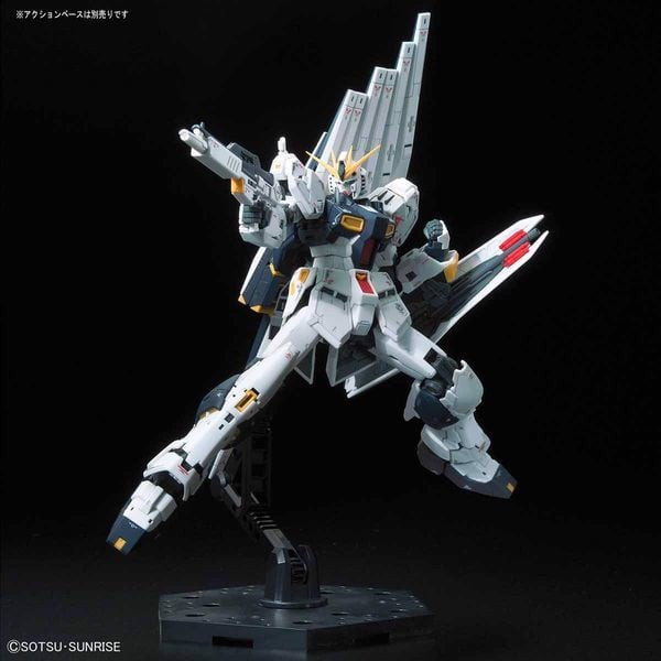 Mua_Ban_Nu_Gundam_Rg_Gunpla_Gia_Re_D038A5Aca43A4572B5F6798D304286Db_Grande.jpg Gundam