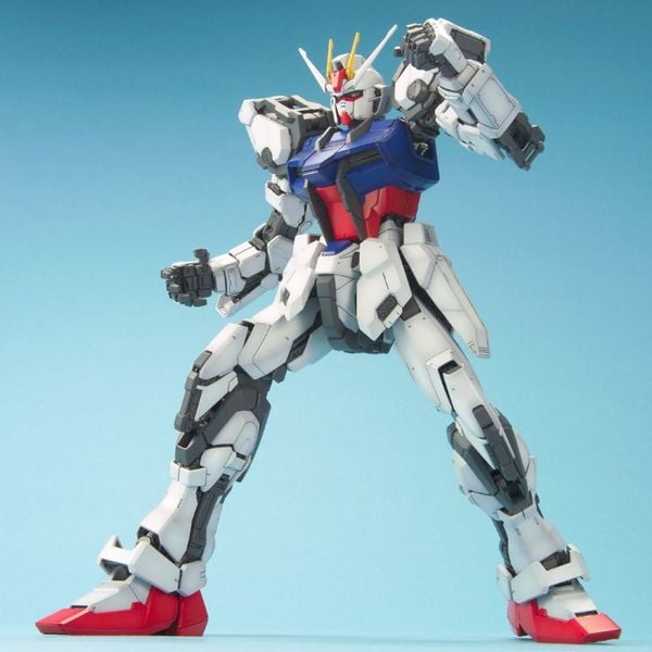 Mua_Strike_Gundam_Pg_Tai_Viet_Nam_0069Ae32E6C64544B19D772593E28E0F.jpg Gundam