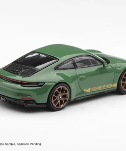 Alternative view of Porsche 911 (992) GT3 Touring Auratium Green - MGT01341