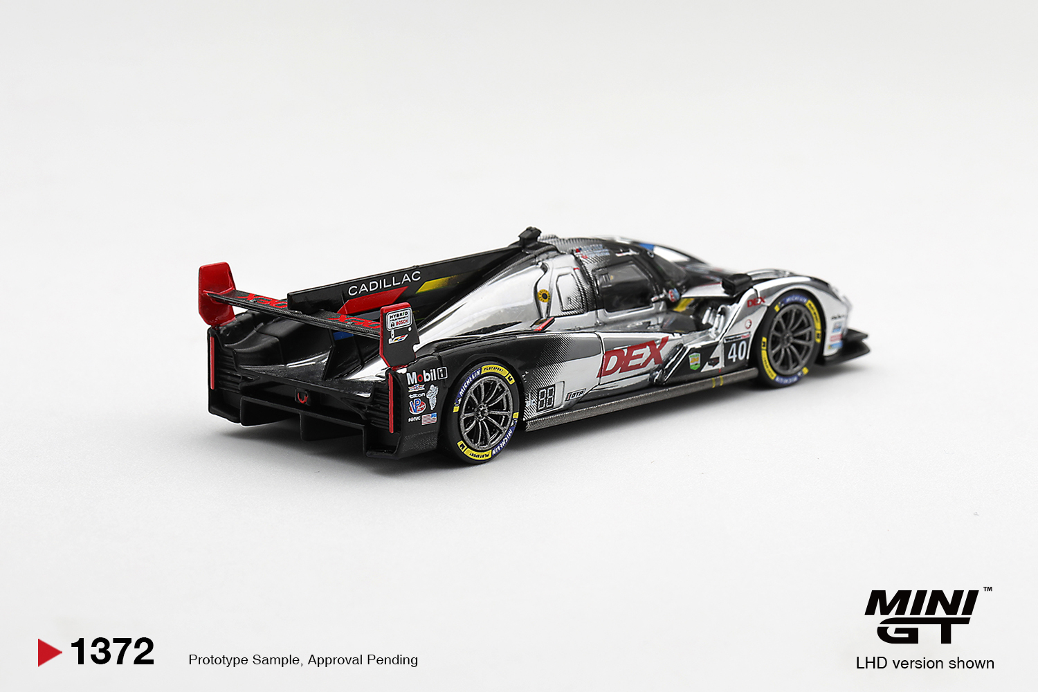 Cadillac V-Series.R #40 Cadillac Wayne Taylor Racing 2025 IMSA Daytona 24 Hrs - Ảnh 2